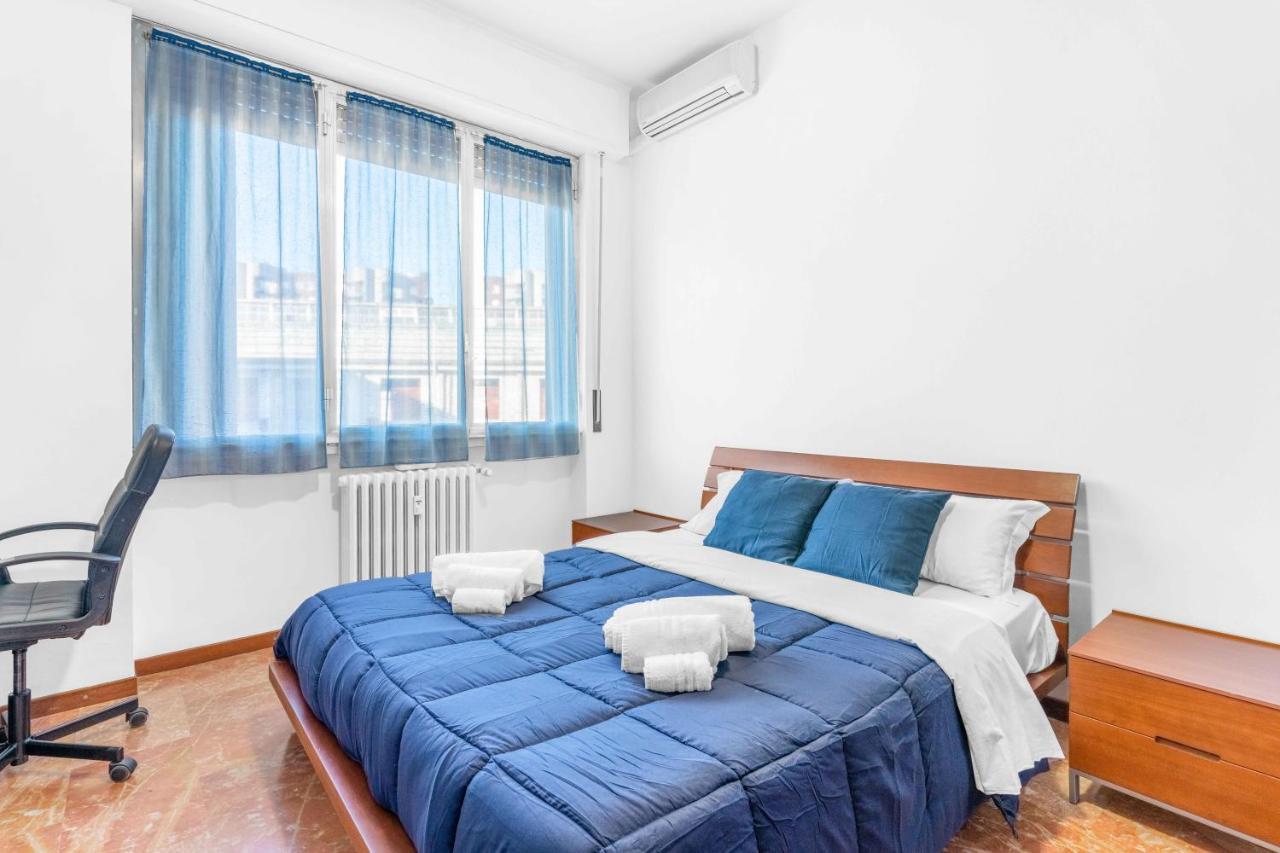 Appartamento Zona Navigli - Smart House Con Tv 50 E Fast Wifi Milano Esterno foto