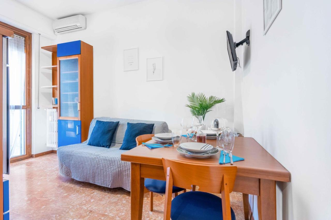 Appartamento Zona Navigli - Smart House Con Tv 50 E Fast Wifi Milano Esterno foto