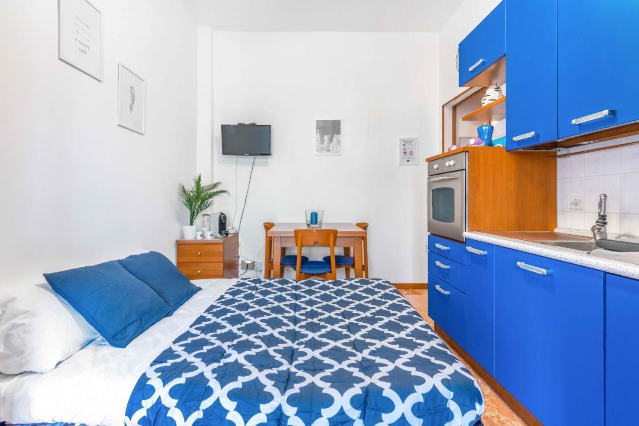 Appartamento Zona Navigli - Smart House Con Tv 50 E Fast Wifi Milano Esterno foto