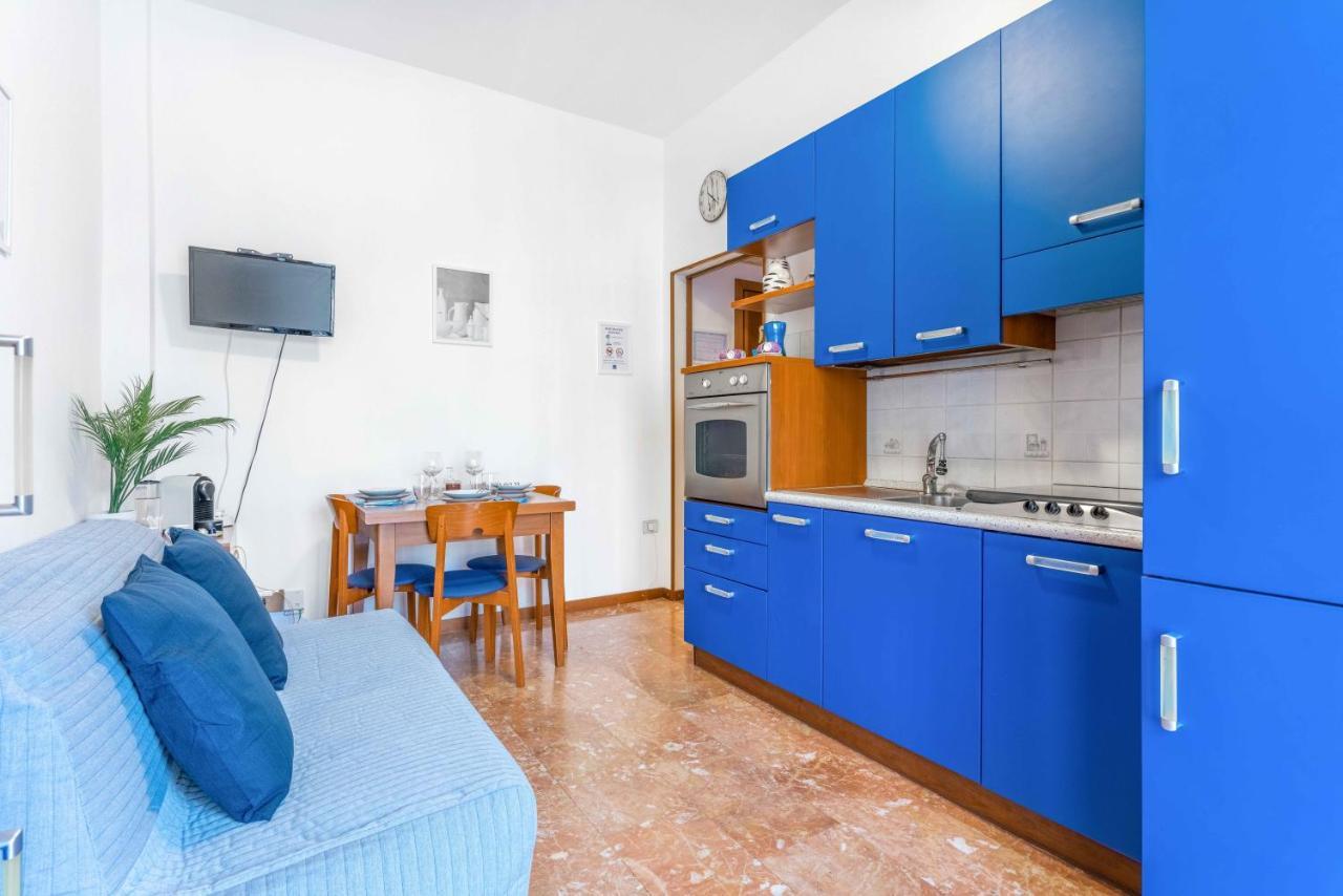 Appartamento Zona Navigli - Smart House Con Tv 50 E Fast Wifi Milano Esterno foto